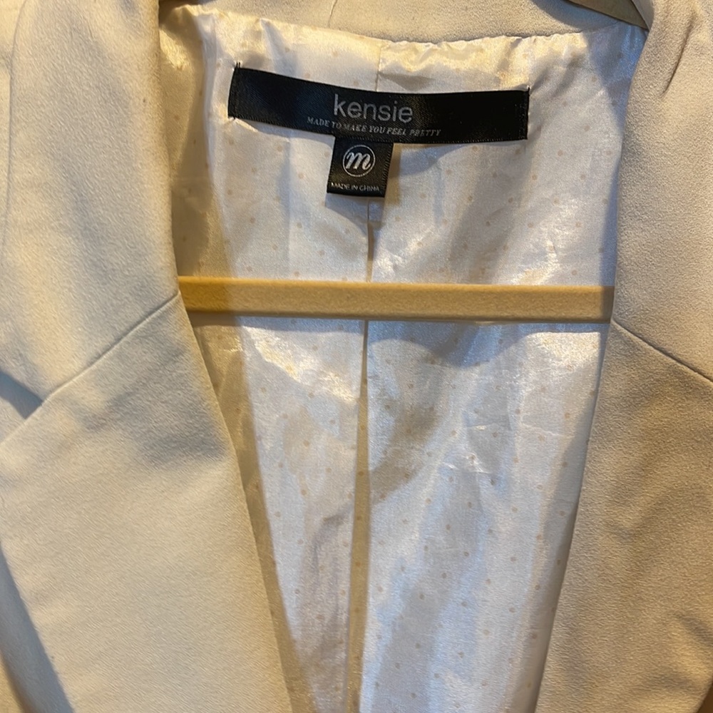 Blazer - Picture 2 of 3
